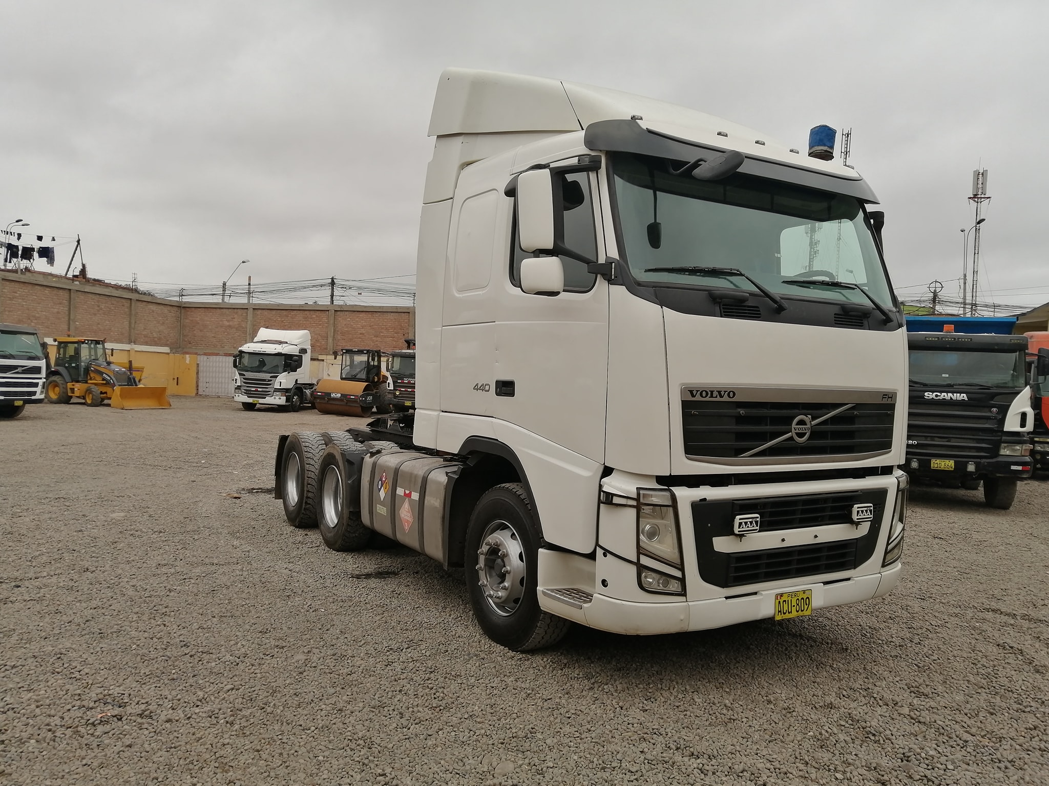 TRACTO VOLVO / FH 6x4 T